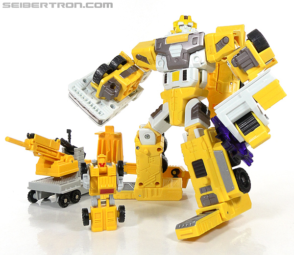 Transformers (2007) Mudflap (Image #138 of 154)