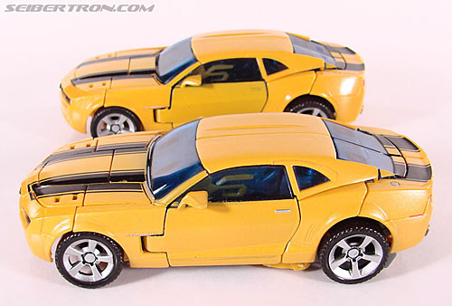 Transformers (2007) Premium Bumblebee (Image #40 of 119)