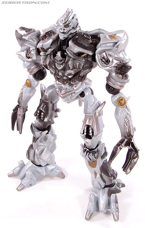 Transformers (2007) Battle Damaged Megatron (Robot Replicas) (Image #30 of 60)