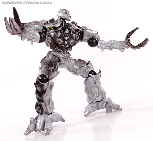 Transformers (2007) Battle Damaged Megatron (Robot Replicas) (Image #39 of 60)