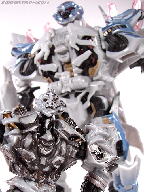 Transformers (2007) Battle Damaged Megatron (Robot Replicas) (Image #60 of 60)