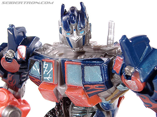 Transformers (2007) Battle Damaged Optimus Prime (Robot Replicas) (Image #15 of 37)