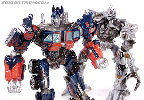Transformers (2007) Battle Damaged Optimus Prime (Robot Replicas) (Image #31 of 37)