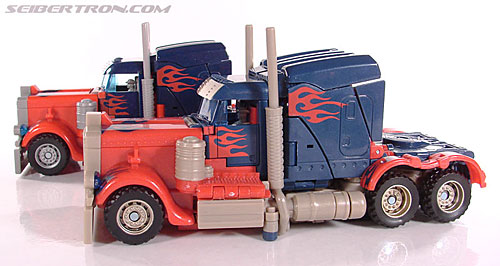 Transformers (2007) Optimus Prime (Freeway Brawl) (Image #42 of 116)