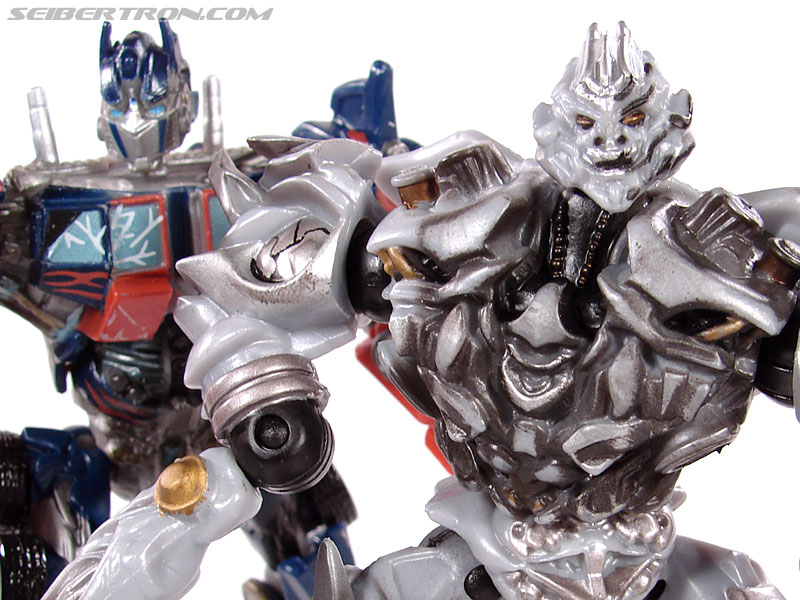 Transformers (2007) Battle Damaged Megatron (Robot Replicas) (Image #54 of 60)