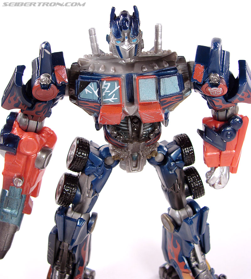 Transformers (2007) Battle Damaged Optimus Prime (Robot Replicas) (Image #2 of 37)