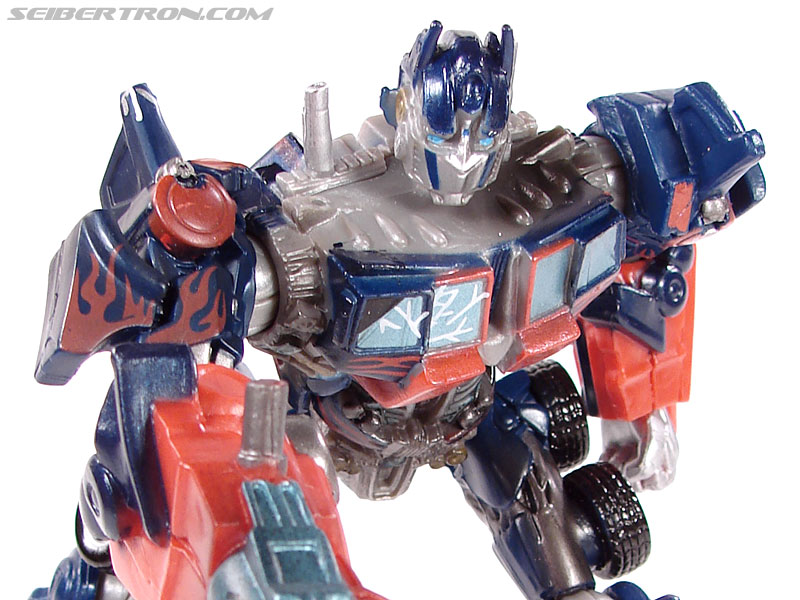 Transformers (2007) Battle Damaged Optimus Prime (Robot Replicas) (Image #25 of 37)