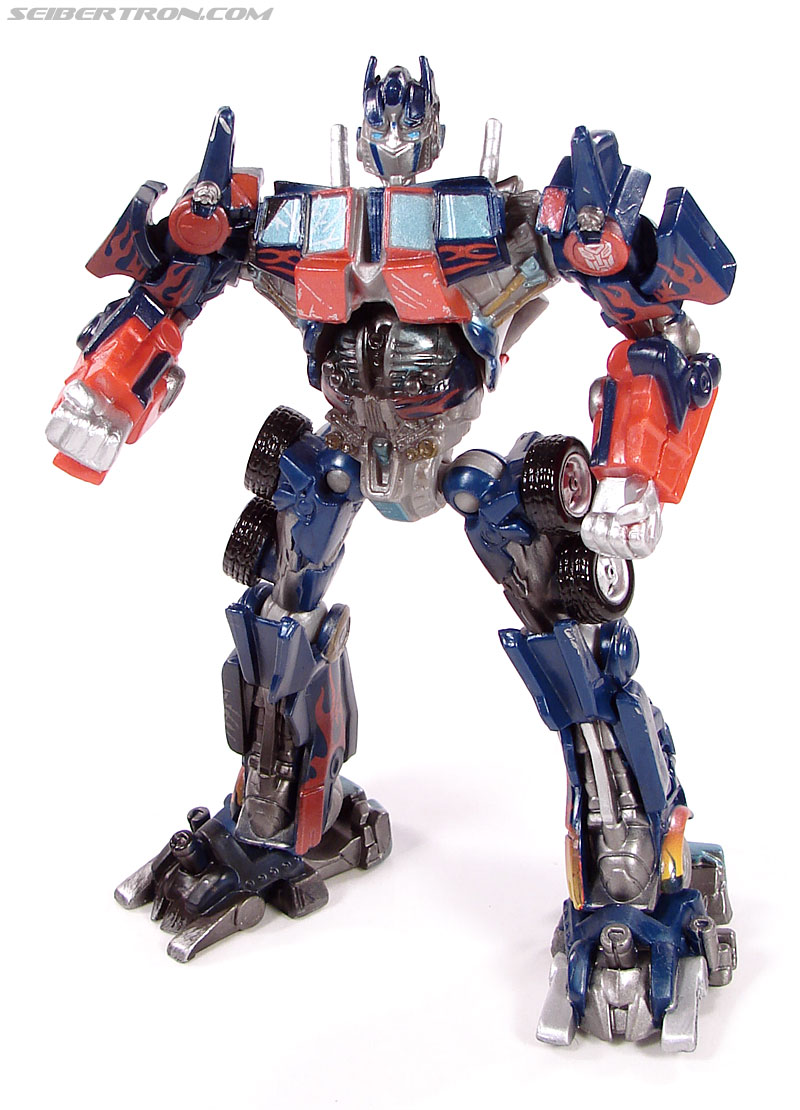 Transformers (2007) Battle Damaged Optimus Prime (Robot Replicas) (Image #26 of 37)