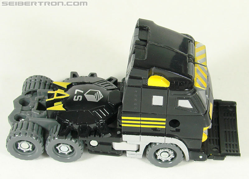 Transformers (2007) Armorhide (Image #33 of 128)