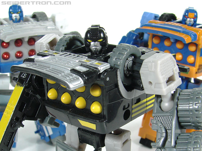 Transformers (2007) Armorhide (Image #114 of 128)