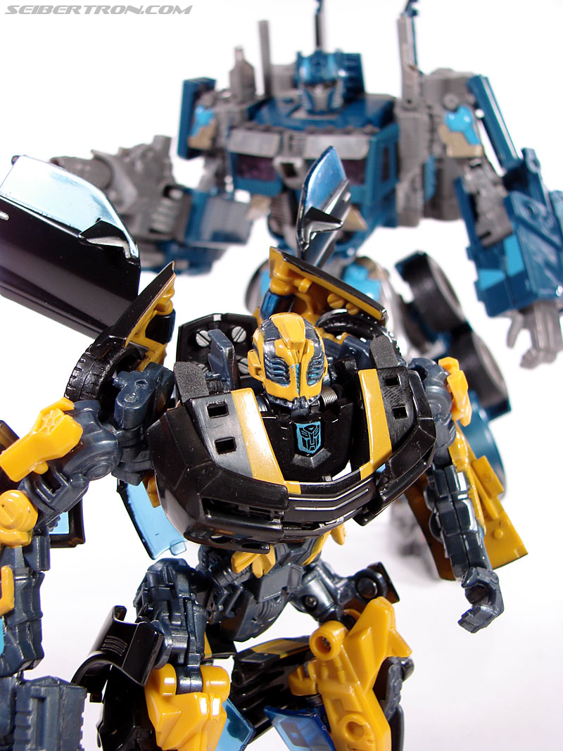 Transformers (2007) Stealth Bumblebee (Image #68 of 140)