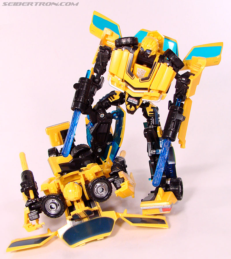 Transformers (2007) Bumblebee (Image #140 of 140)