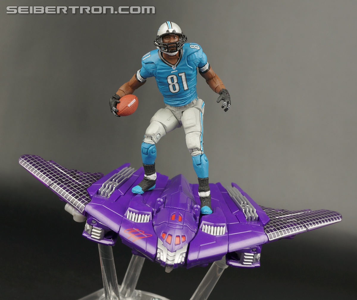 Transformers Miscellaneous Calvin Johnson Megatron (Nike CJ81 Megatron) (Image #46 of 209)