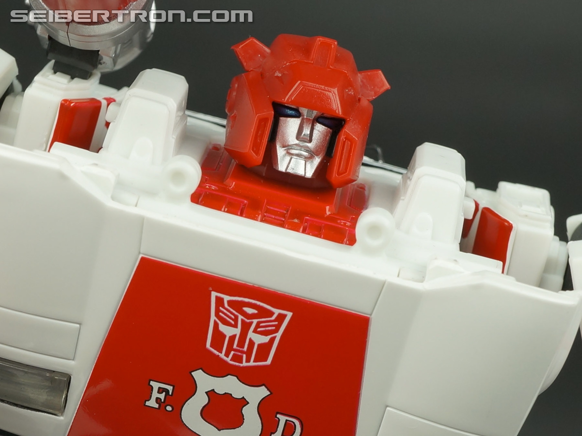Transformers Masterpiece Red Alert (Alert) (Image #130 of 256)