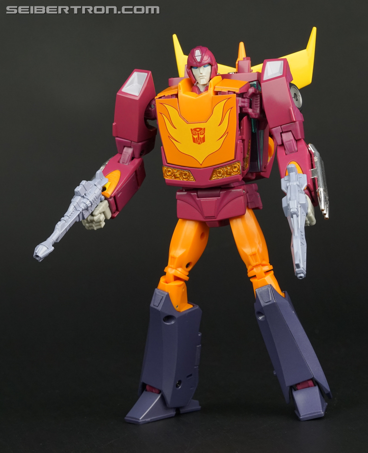 Transformers Masterpiece Hot Rod (Hot Rodimus) (Image #136 of 224)