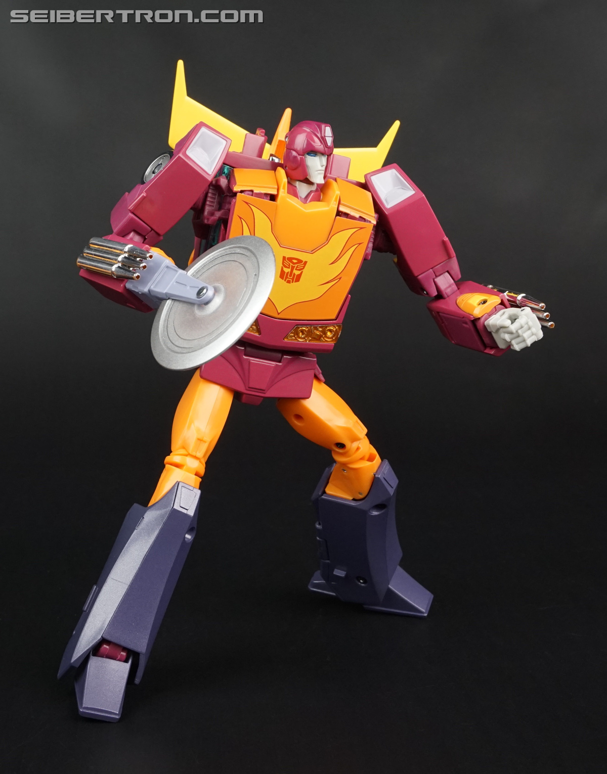 Transformers Masterpiece Hot Rod (Hot Rodimus) (Image #150 of 224)