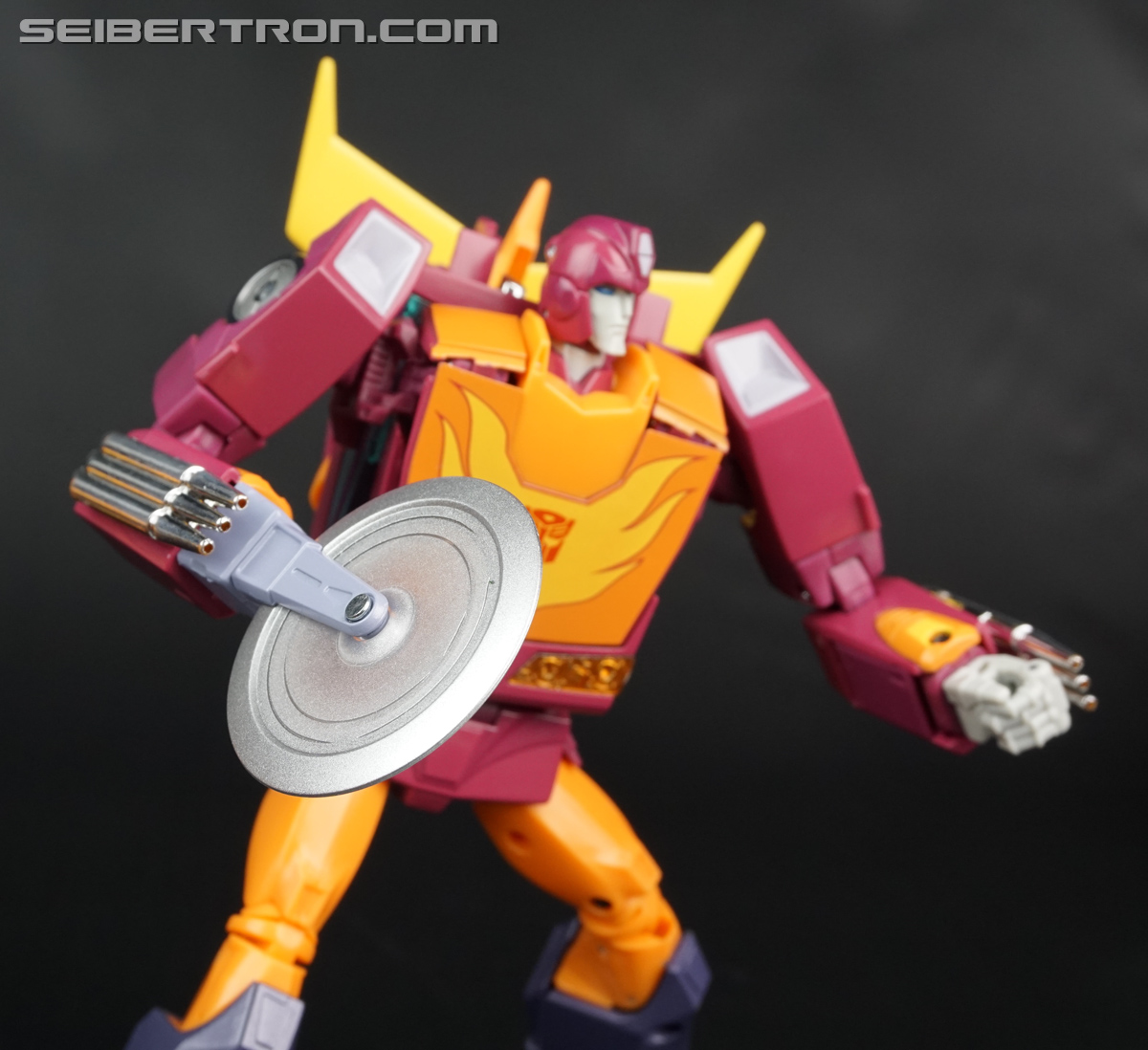 Transformers Masterpiece Hot Rod (Hot Rodimus) (Image #151 of 224)