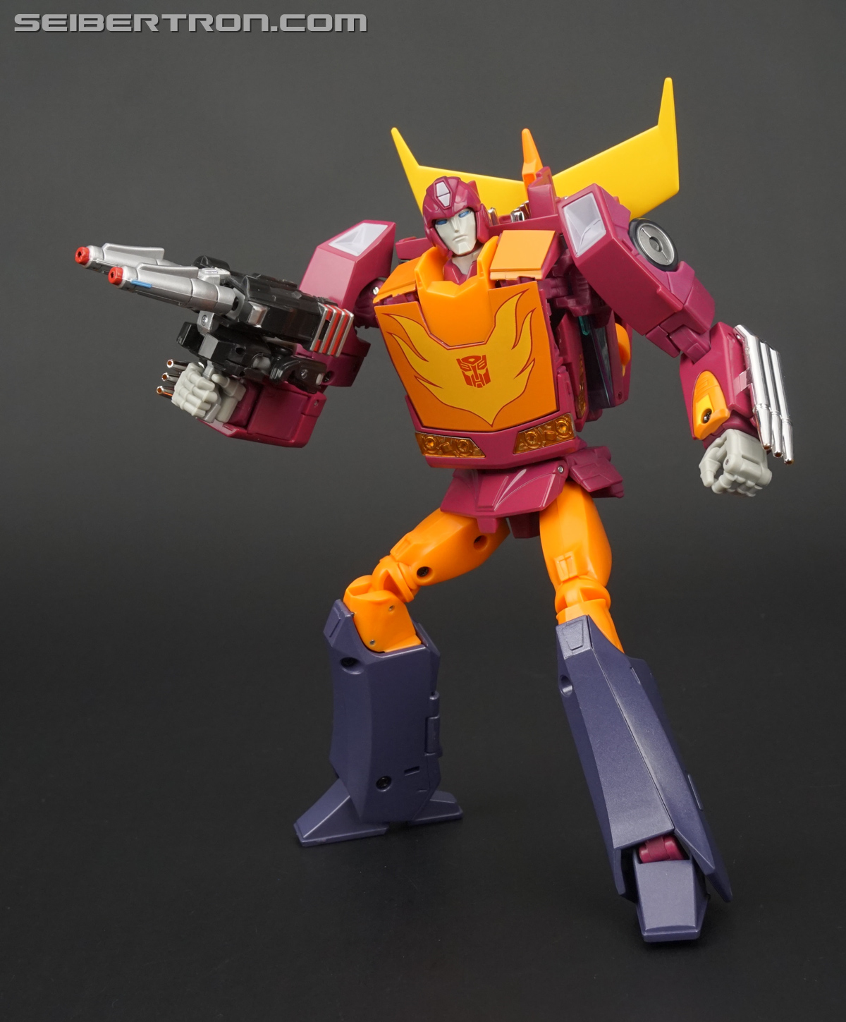 Transformers Masterpiece Hot Rod (Hot Rodimus) (Image #166 of 224)
