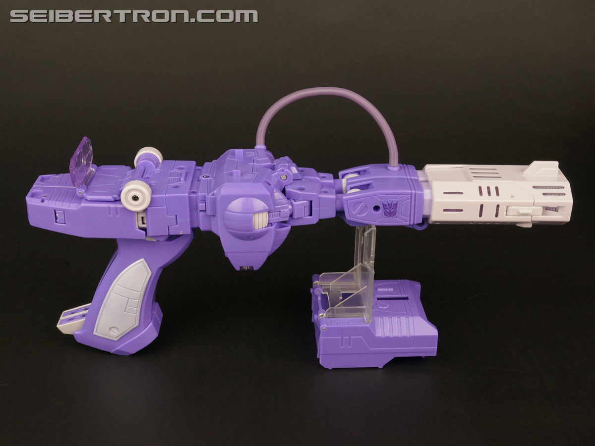 Transformers Masterpiece Shockwave (Laserwave) (Image #56 of 306)