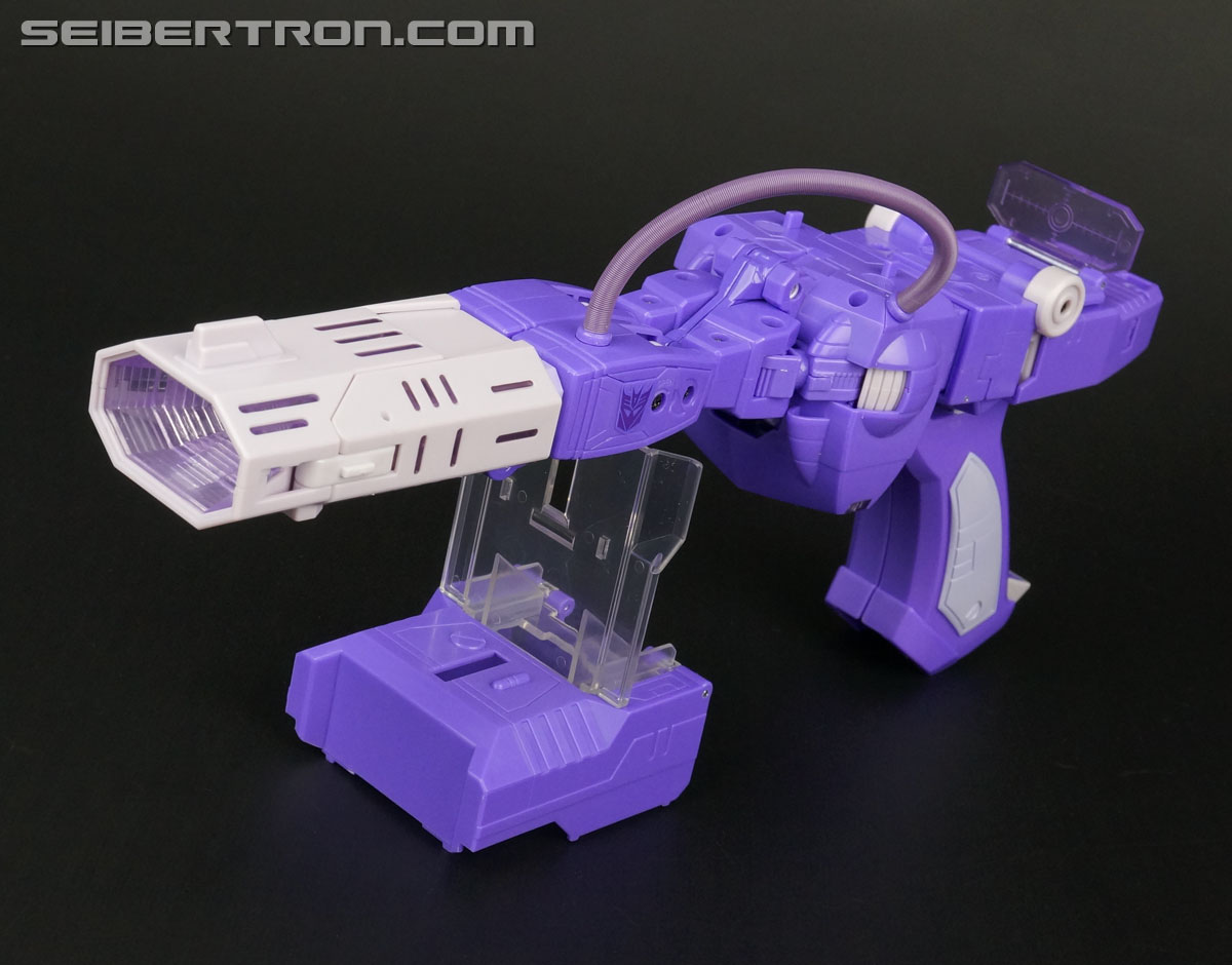 Transformers Masterpiece Shockwave (Laserwave) (Image #65 of 306)