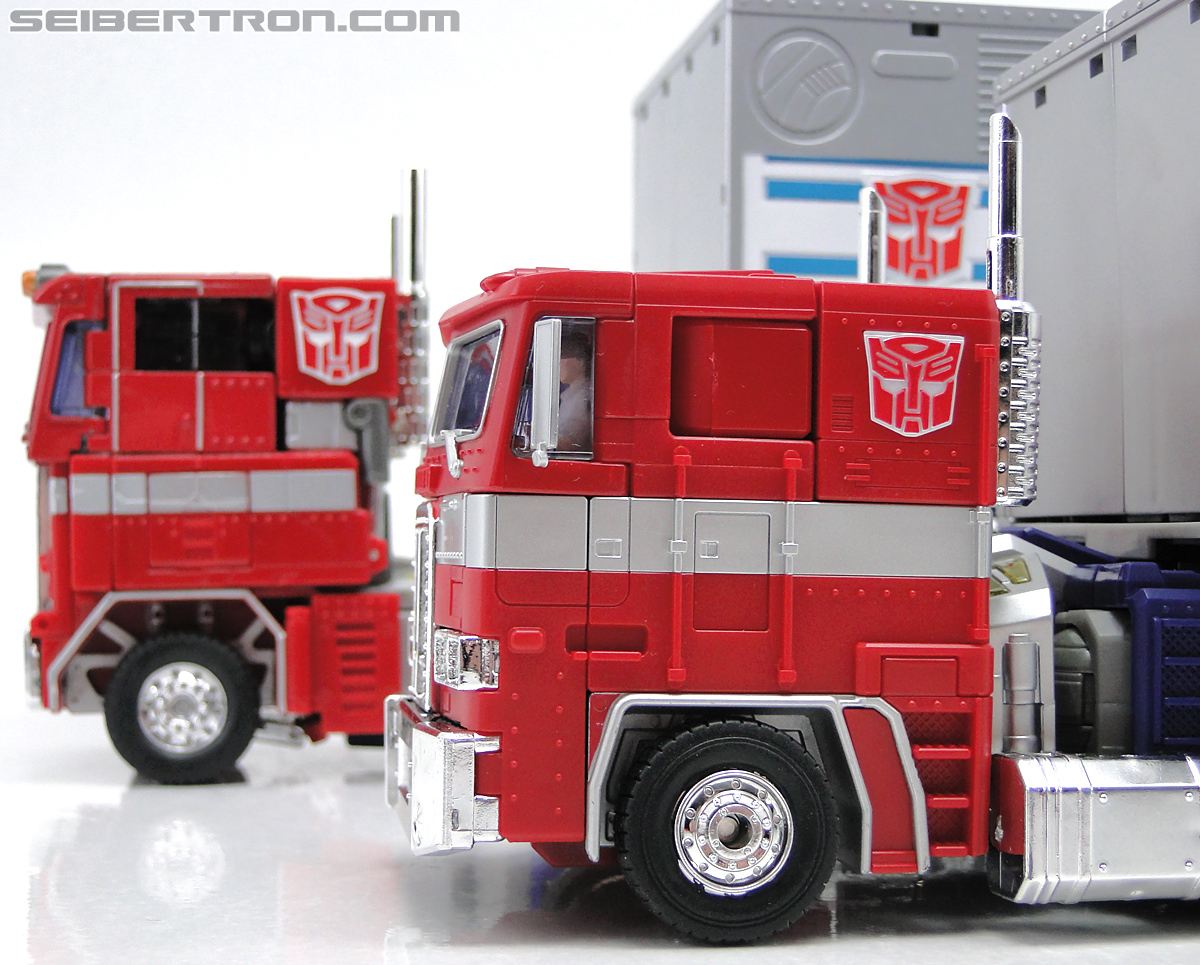 Transformers Masterpiece Optimus Prime (MP-10) (Convoy) (Image #76 of 429)
