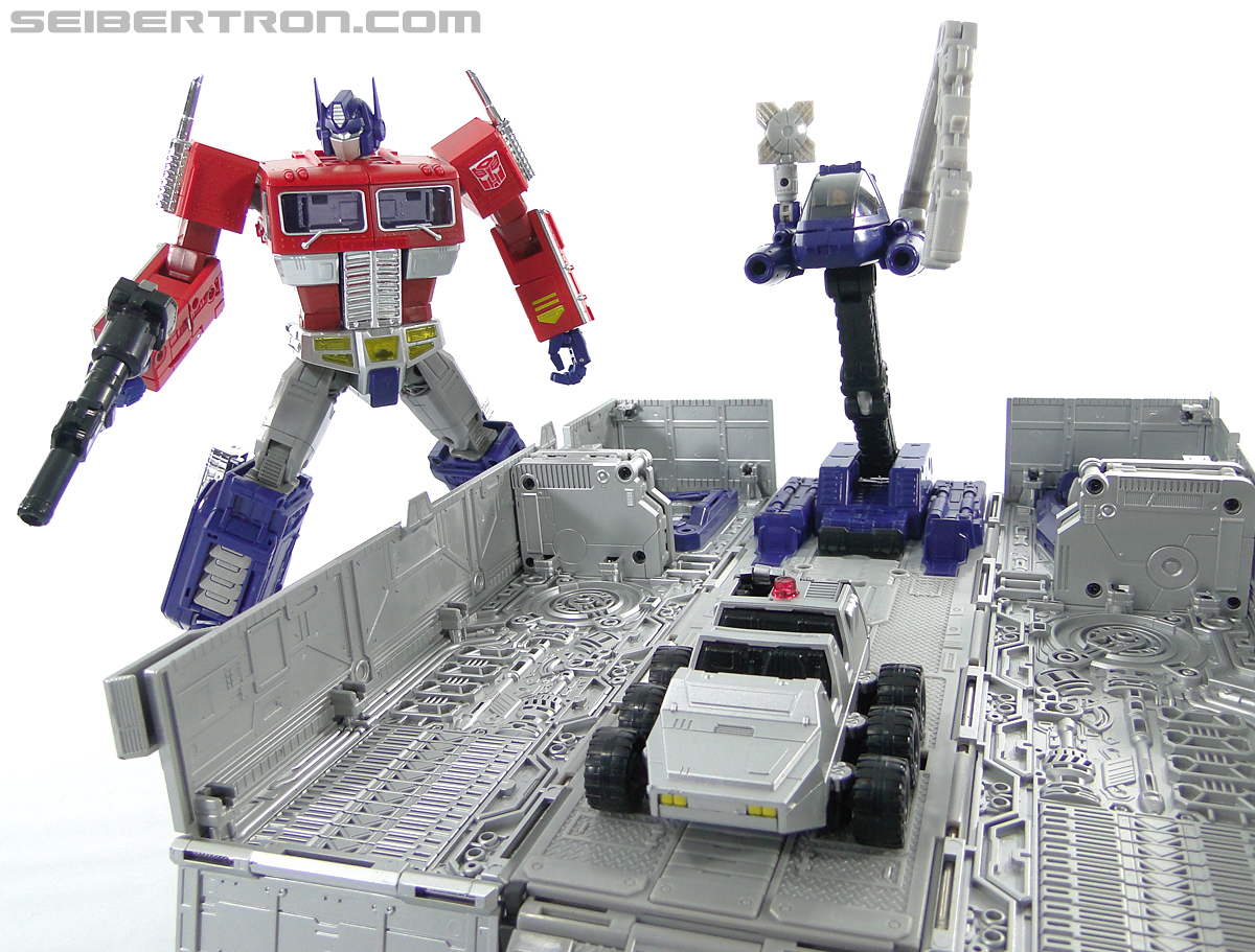 Transformers Masterpiece Optimus Prime (MP-10) (Convoy) (Image #376 of 429)