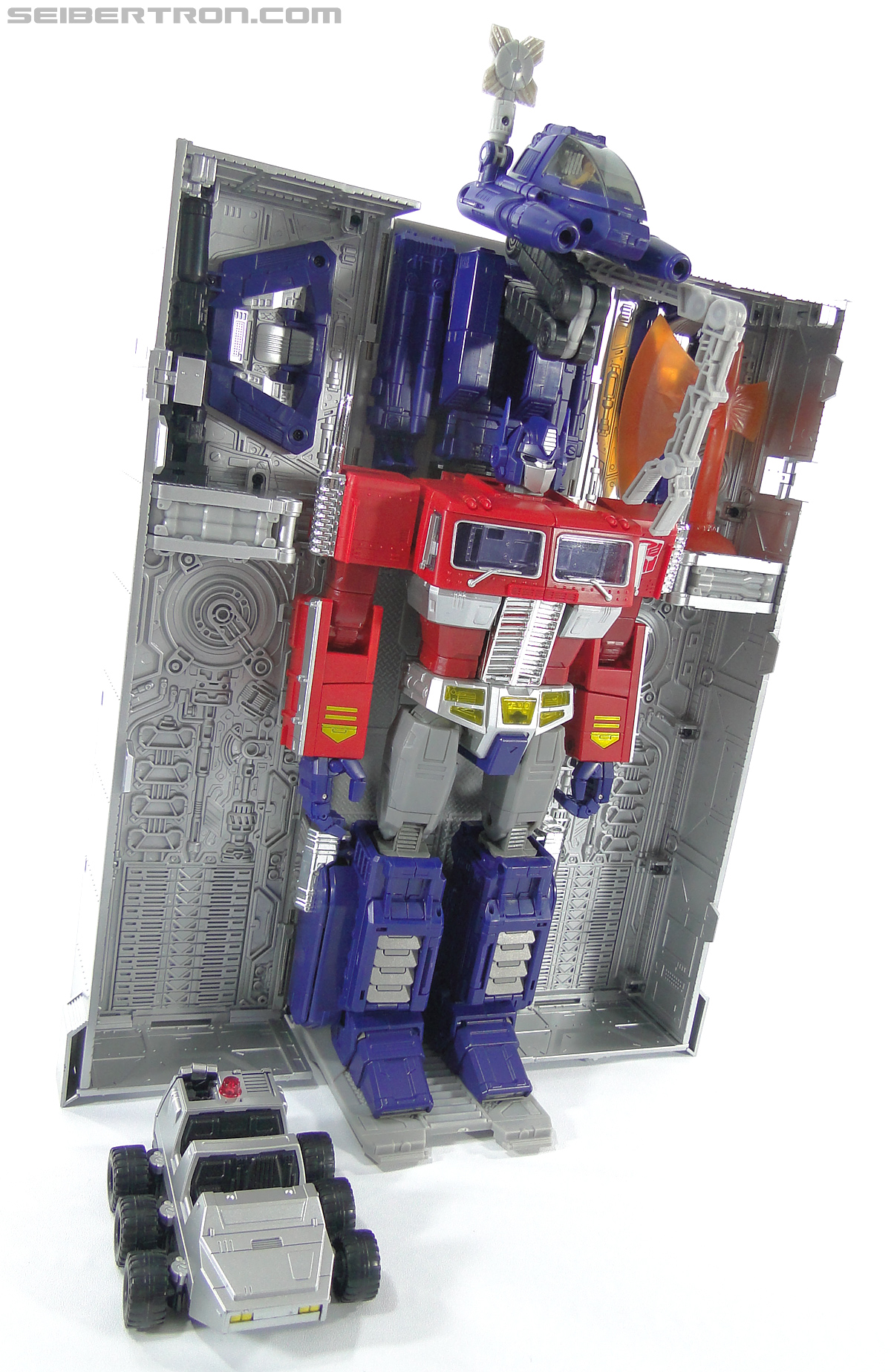 Transformers Masterpiece Optimus Prime (MP-10) (Convoy) (Image #377 of 429)
