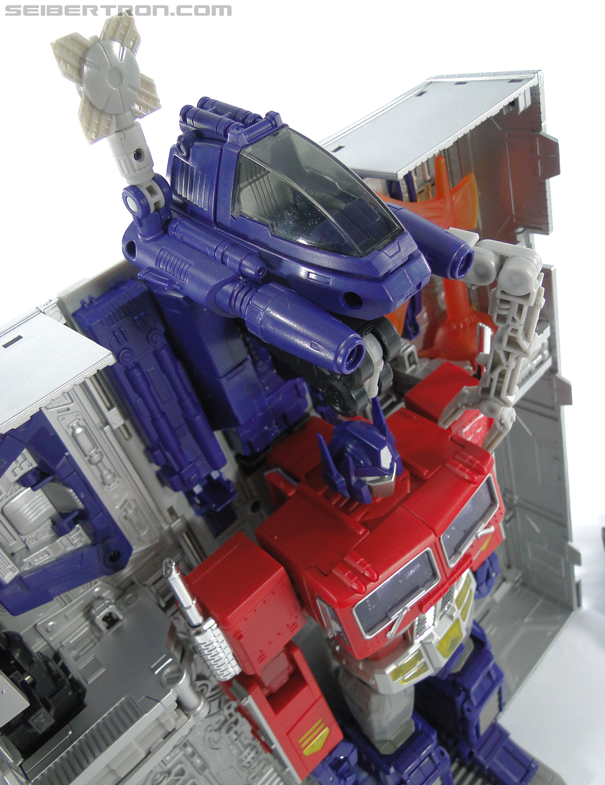 Transformers Masterpiece Optimus Prime (MP-10) (Convoy) (Image #384 of 429)