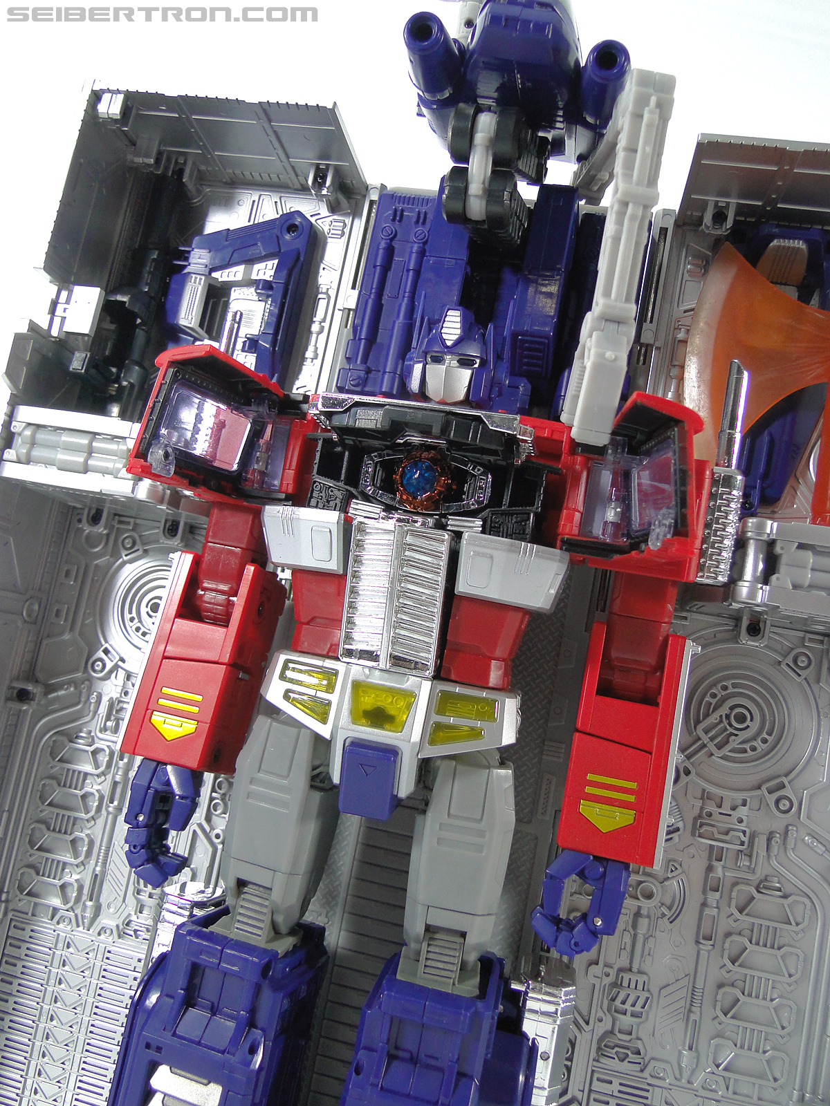 Transformers Masterpiece Optimus Prime (MP-10) (Convoy) (Image #386 of 429)