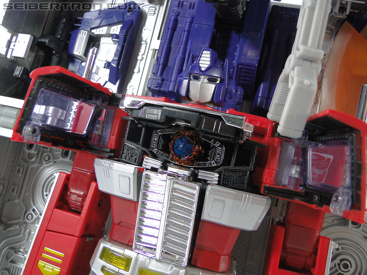 Transformers Masterpiece Optimus Prime (MP-10) (Convoy) (Image #387 of 429)