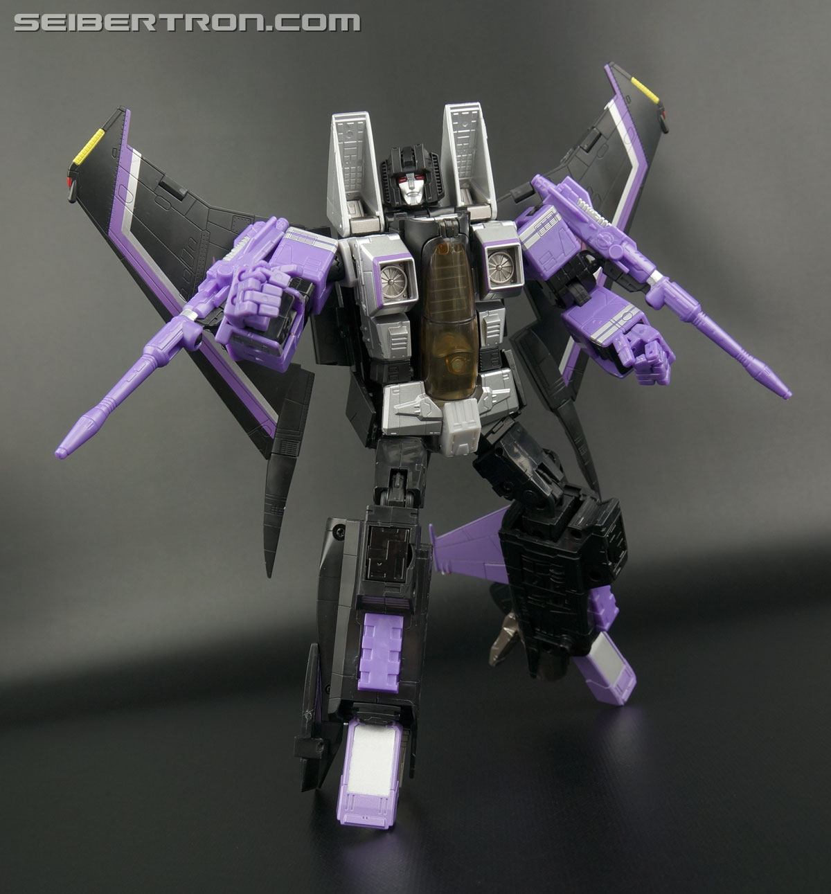 transformers skywarp masterpiece