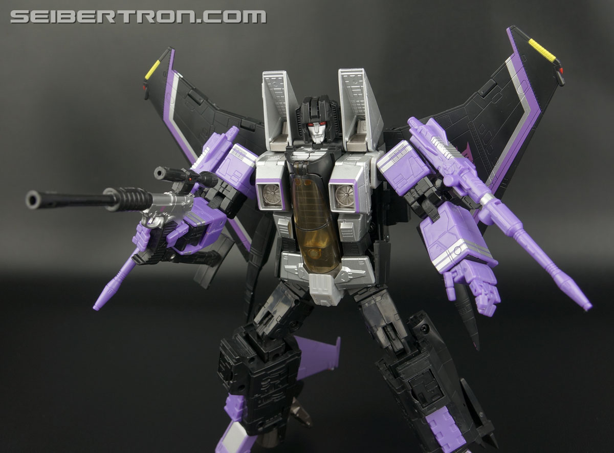 transformers skywarp masterpiece