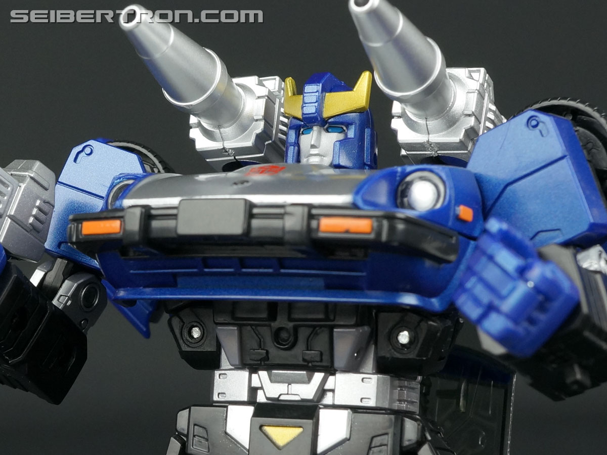 Transformers Masterpiece Bluestreak (Image #137 of 161)