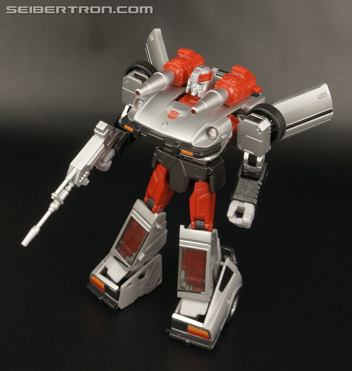 transformers masterpiece silverstreak