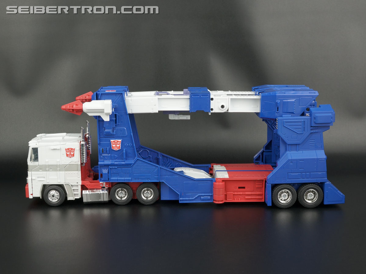 Transformers Masterpiece Ultra Magnus (Image #53 of 377)