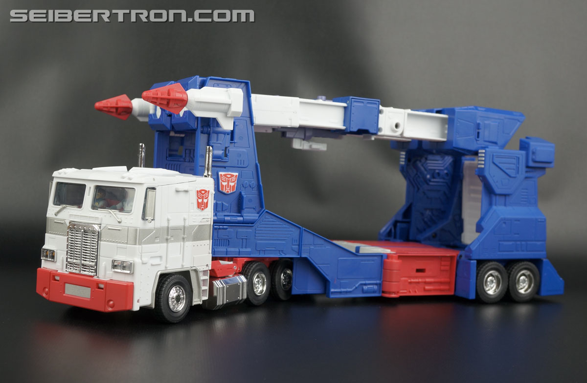 Transformers Masterpiece Ultra Magnus (Image #64 of 377)
