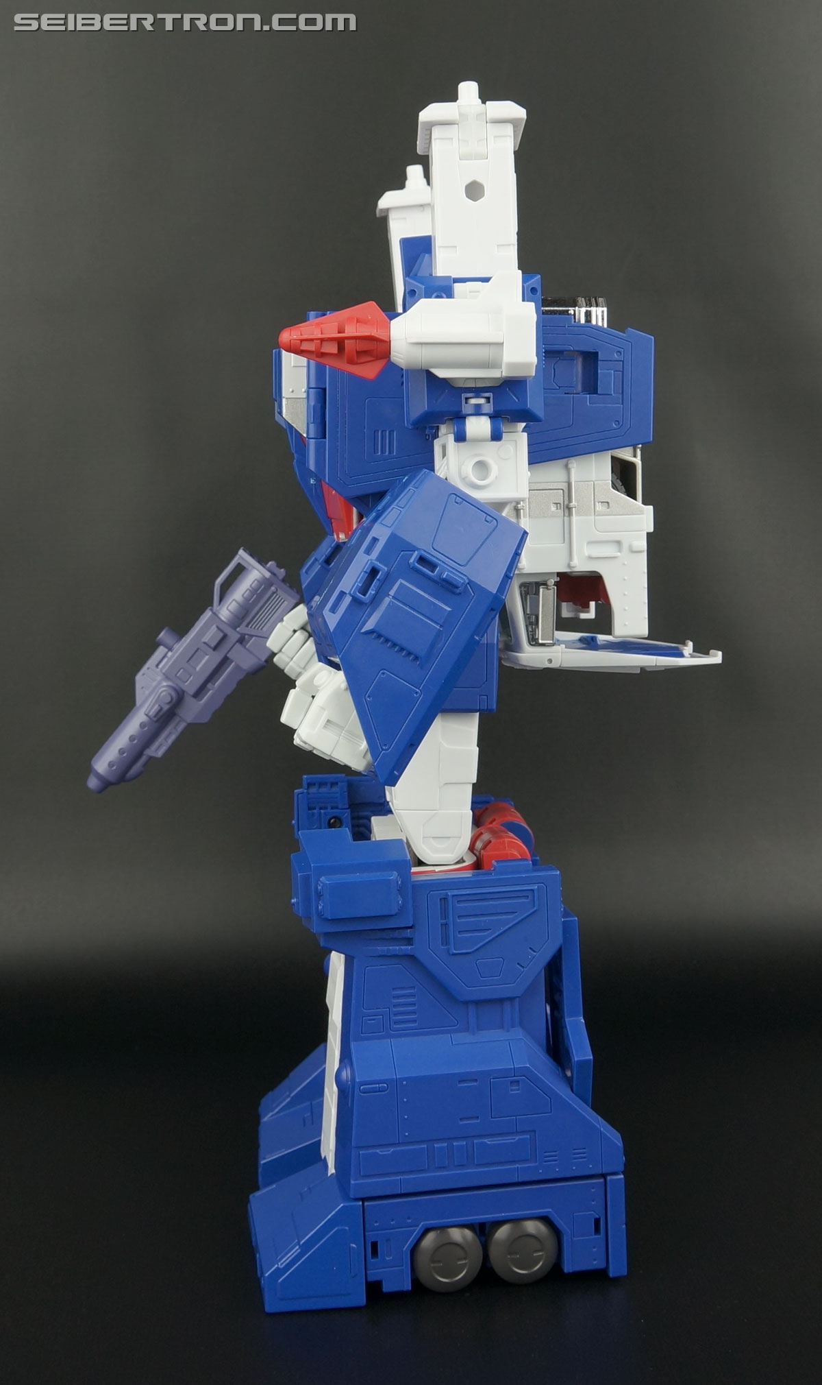 Transformers Masterpiece Ultra Magnus (Image #184 of 377)