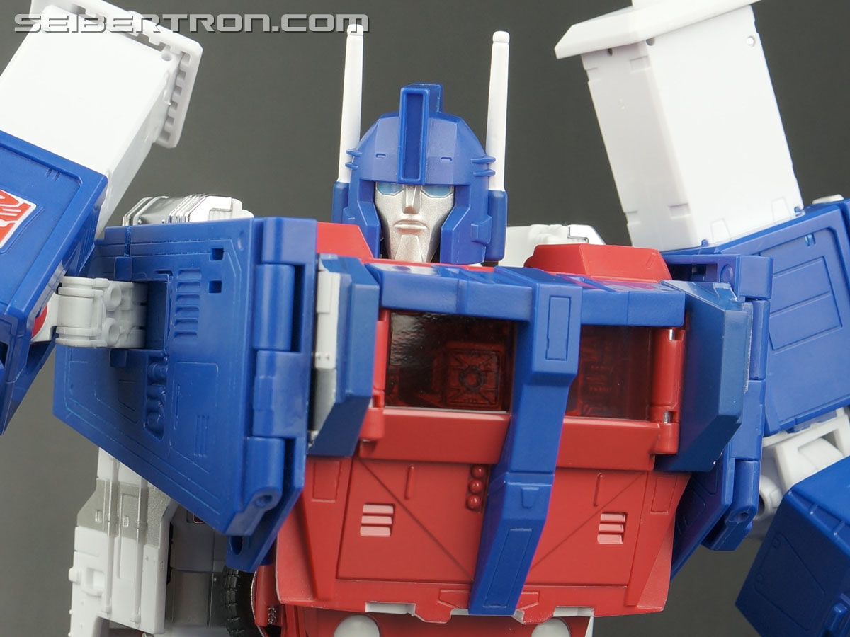 Transformers Masterpiece Ultra Magnus (Image #202 of 377)
