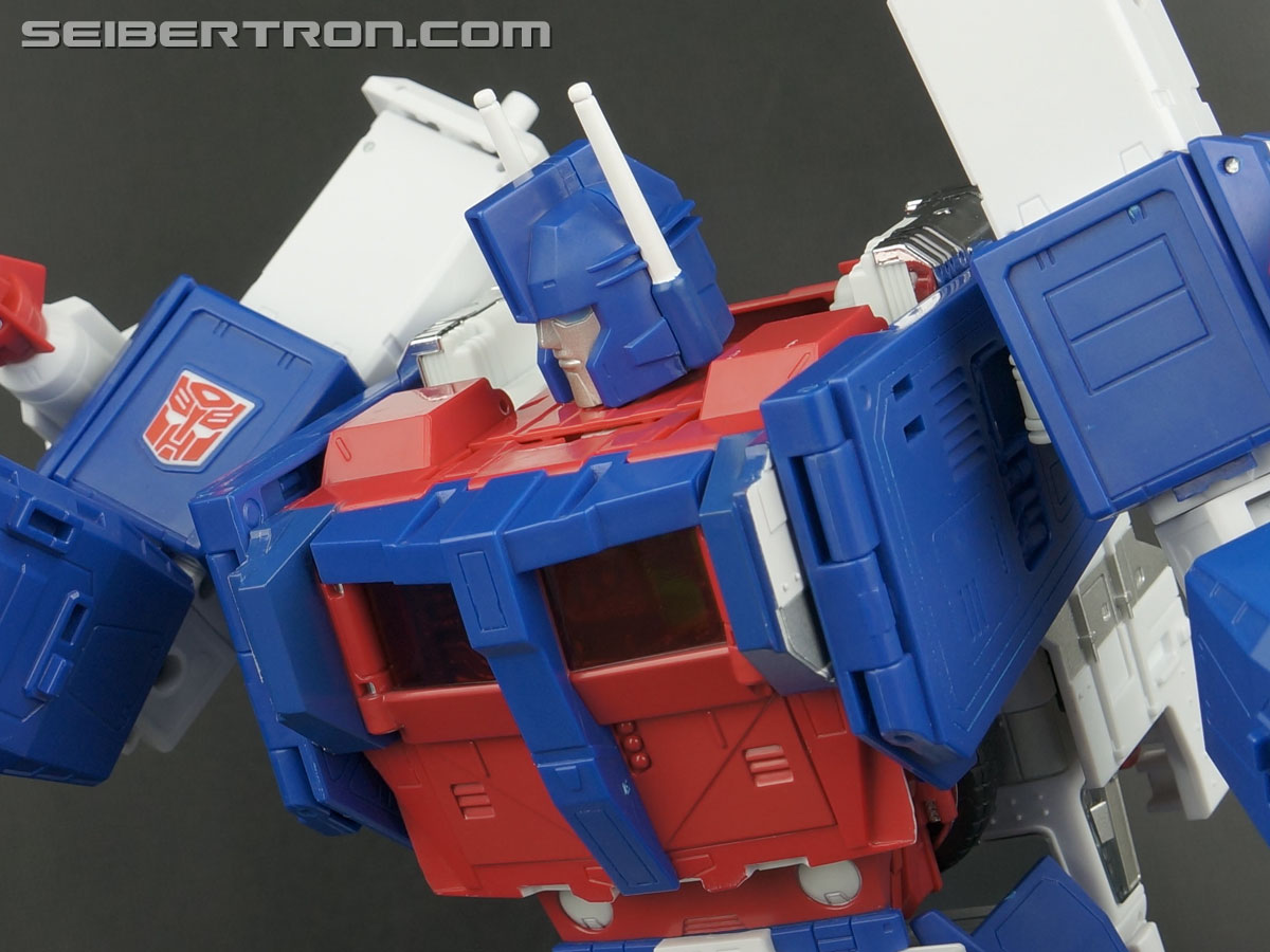 Transformers Masterpiece Ultra Magnus (Image #208 of 377)