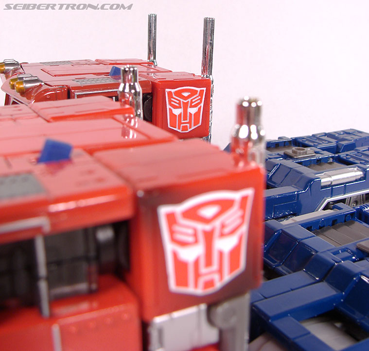Transformers Masterpiece Optimus Prime (20th Anniversary) (Convoy) (Image #59 of 179)