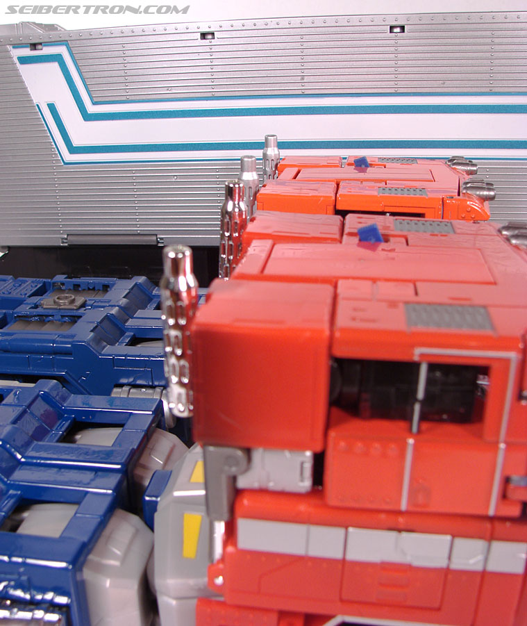 Transformers Masterpiece Optimus Prime (20th Anniversary) (Convoy) (Image #66 of 179)