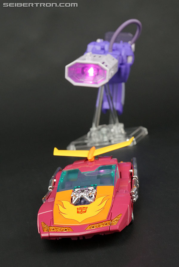 Transformers Masterpiece Shockwave (Laserwave) (Image #100 of 306)