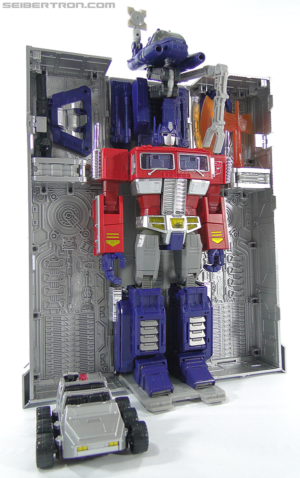 Transformers Masterpiece Optimus Prime (MP-10) (Convoy) (Image #378 of 429)
