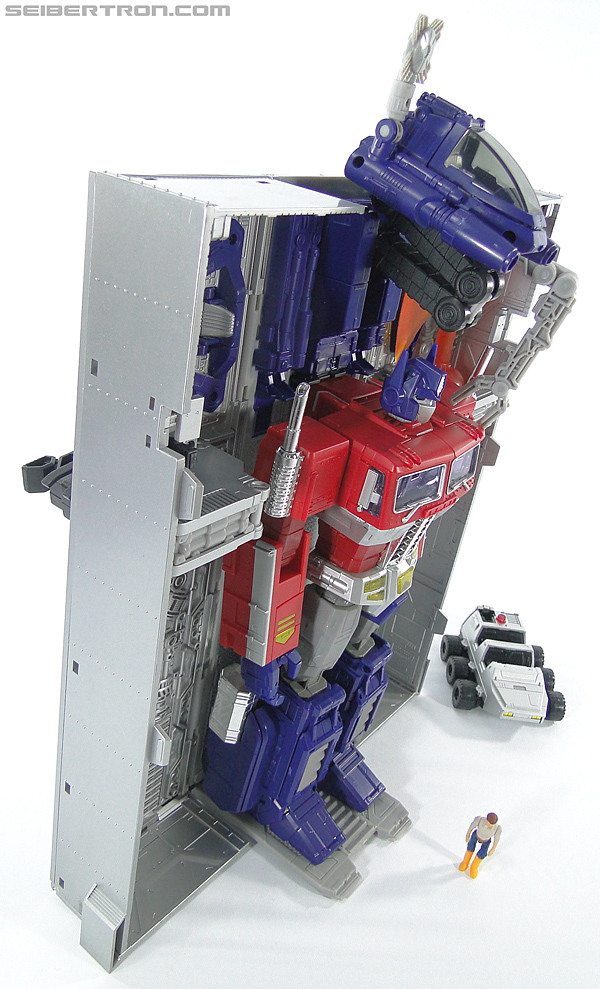 Transformers Masterpiece Optimus Prime (MP-10) (Convoy) (Image #382 of 429)