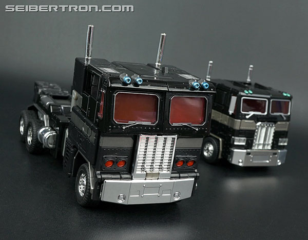 Transformers Masterpiece Optimus Prime Black Version (Convoy Black Ver.) (Image #44 of 173)