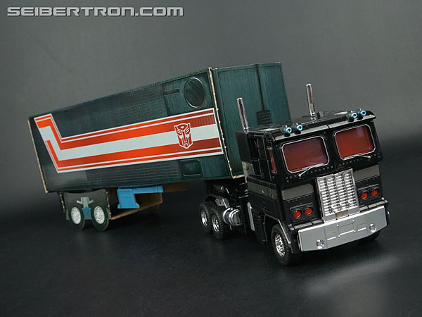 Transformers Masterpiece Optimus Prime Black Version (Convoy Black Ver.) (Image #58 of 173)