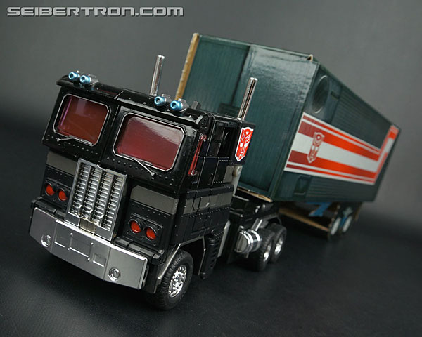 Transformers Masterpiece Optimus Prime Black Version (Convoy Black Ver.) (Image #70 of 173)