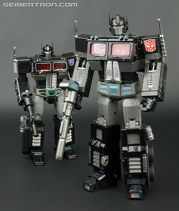 Transformers Masterpiece Optimus Prime Black Version (Convoy Black Ver.) (Image #169 of 173)