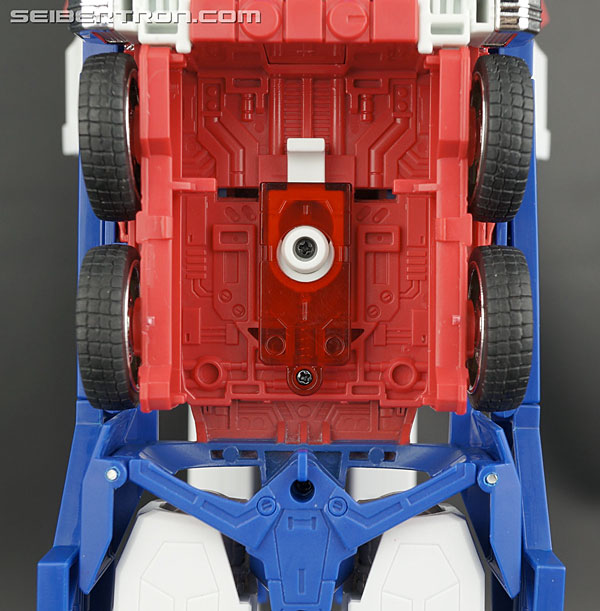Transformers Masterpiece Ultra Magnus (Image #61 of 377)