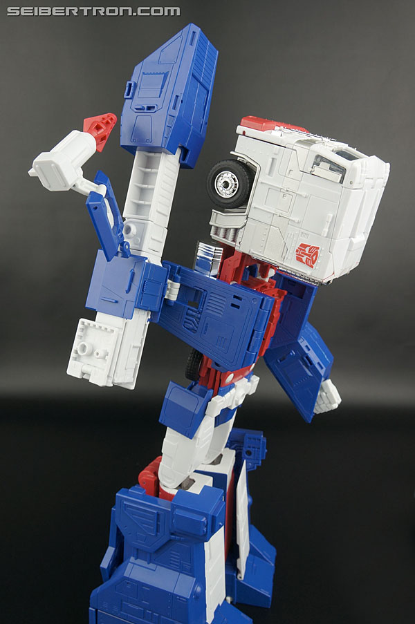 Transformers Masterpiece Ultra Magnus (Image #141 of 377)
